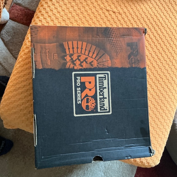 Work boots - Picture 1 of 3